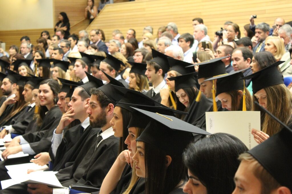 college students, diploma, graduate-3990783.jpg